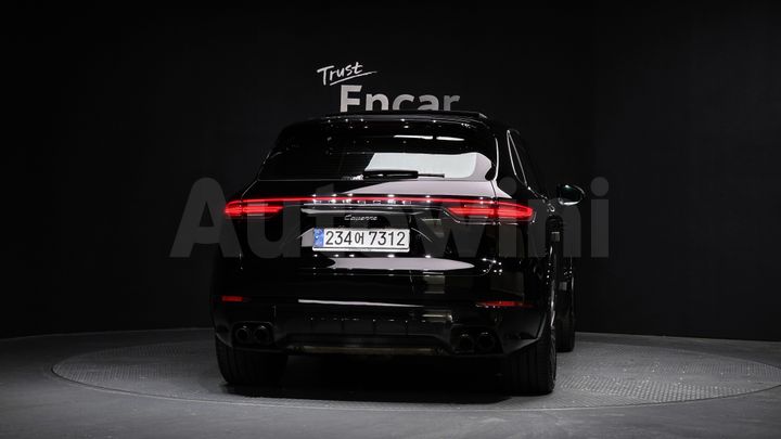 Porsche Cayenne 2021 — 4