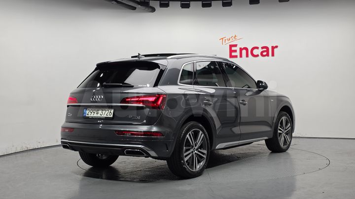Audi Q5 2021 — 2