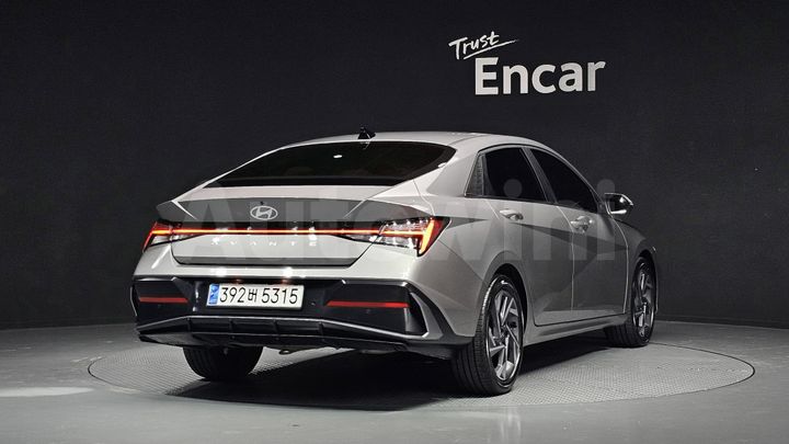 Hyundai Avante 2024 — 2