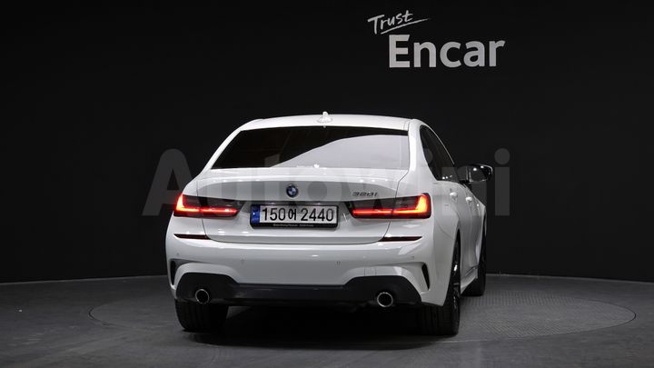 BMW 3 Series 2022 — 4