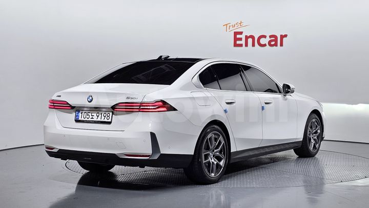 BMW 5 Series 2024 — 2