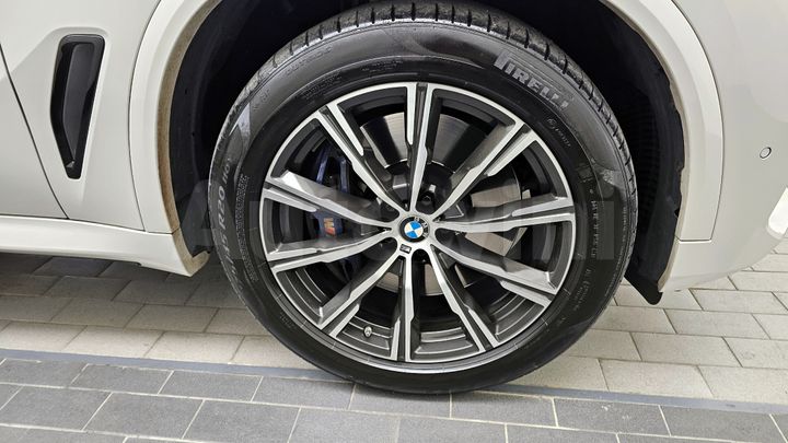 BMW X5 2020 — 5