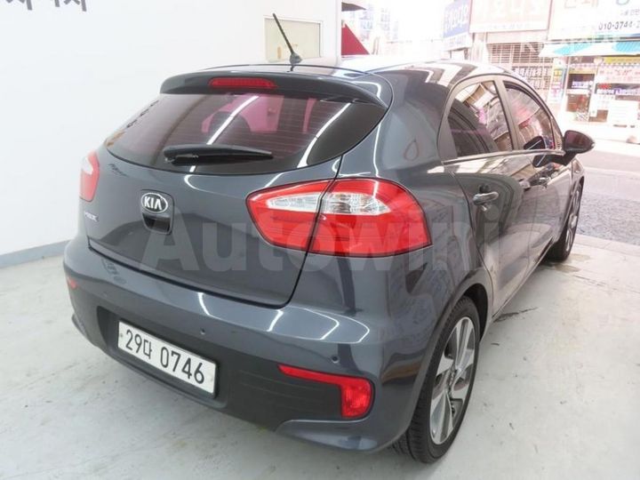 Kia Pride 2015 — 3