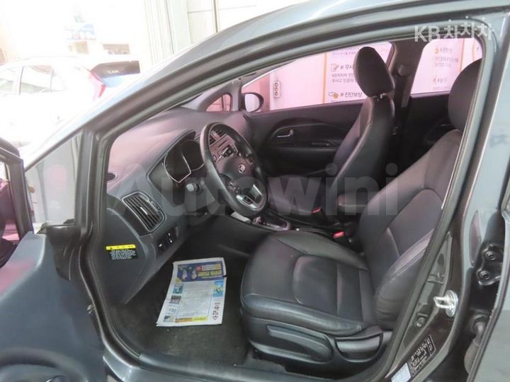 Kia Pride 2015 — 5