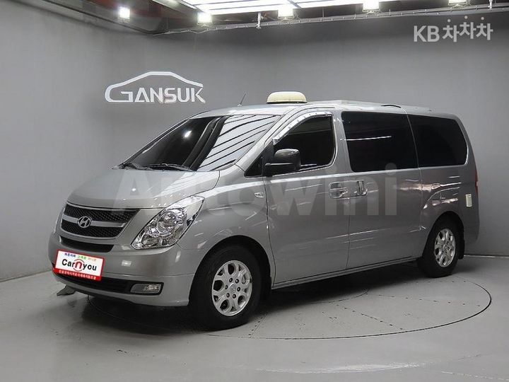 Hyundai Starex 2011 — 2