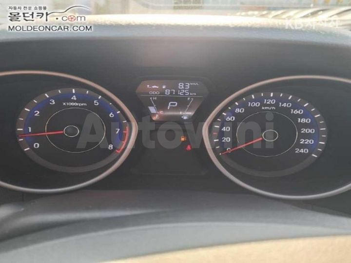 Hyundai Avante 2012 — 5