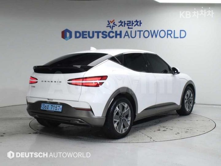 Genesis GV60 2022 — 2