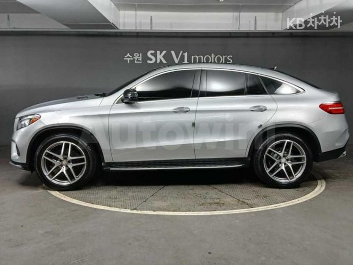 Mercedes Benz GLE Class 2017 — 4