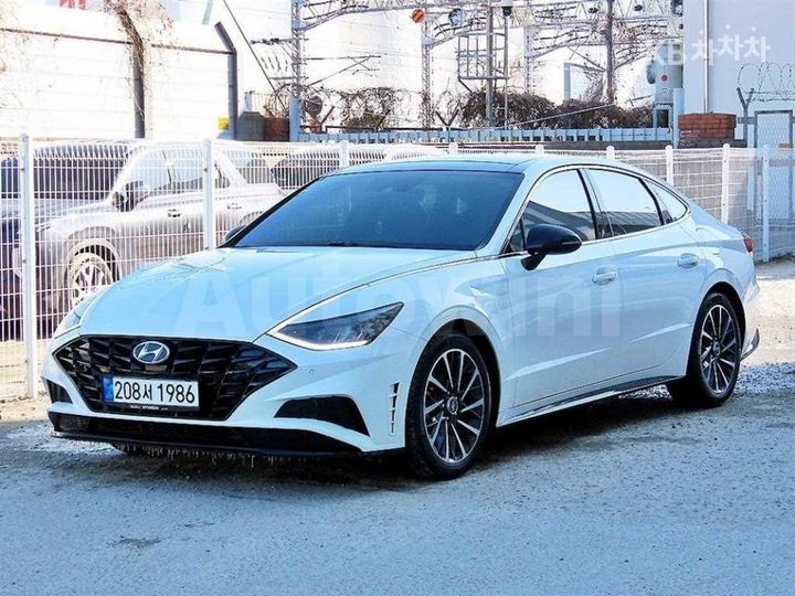Hyundai Sonata 2022 — 2