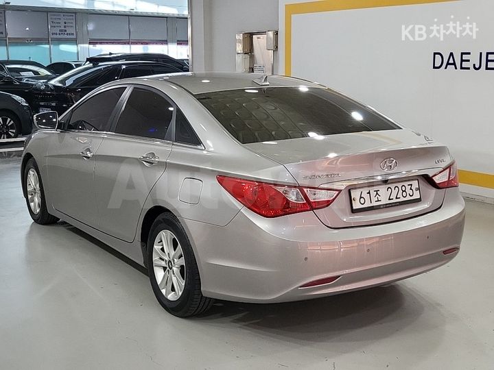 Hyundai Sonata 2012 — 4