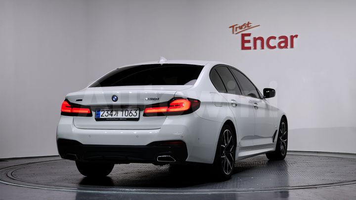 BMW 5 Series 2023 — 2