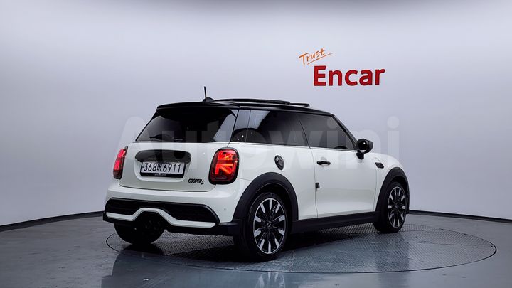Mini Cooper 2022 — 2
