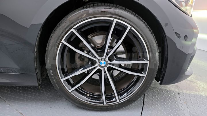 BMW 3 Series 2021 — 5