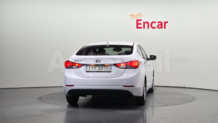 Hyundai Avante 2016 — 4