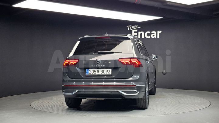 Volkswagen Tiguan 2021 — 4