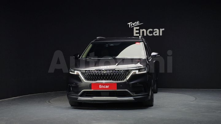 Kia Carnival 2023 — 3