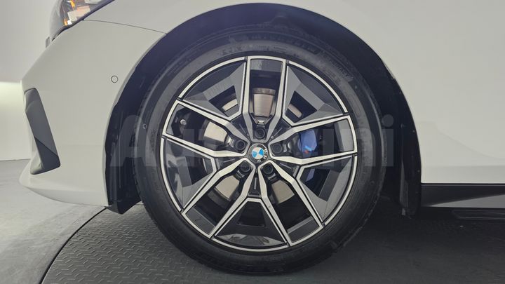 BMW 5 Series 2024 — 5