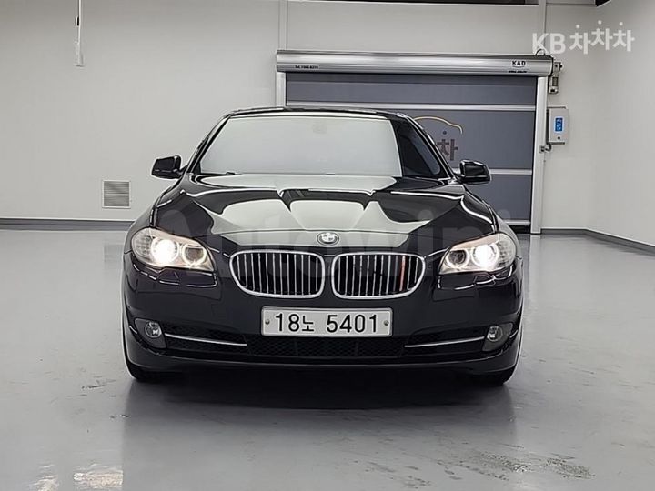 BMW 5 Series 2011 WBAFW1102BDU23460 — 2