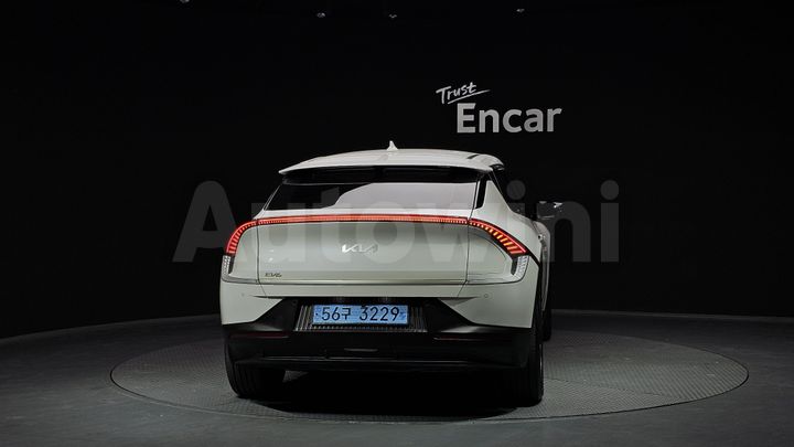 Kia EV6 2024 — 4