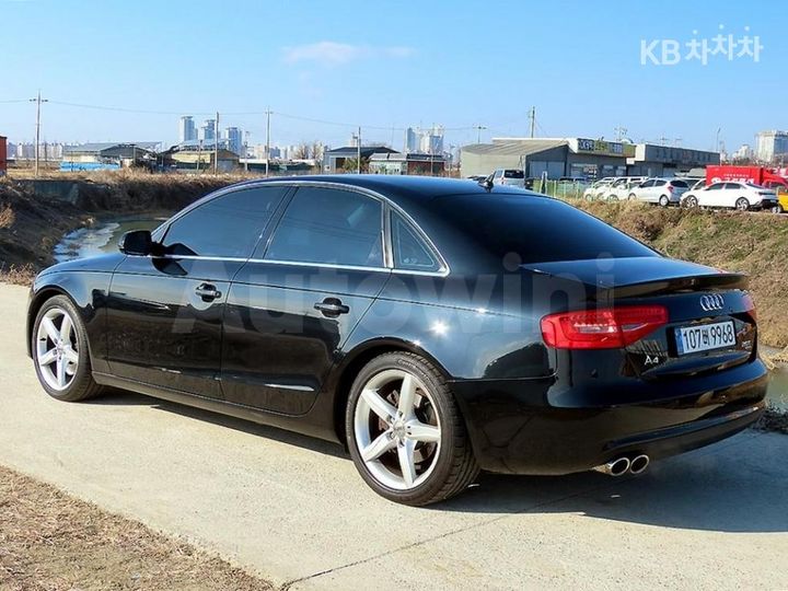 Audi A4 2013 — 3
