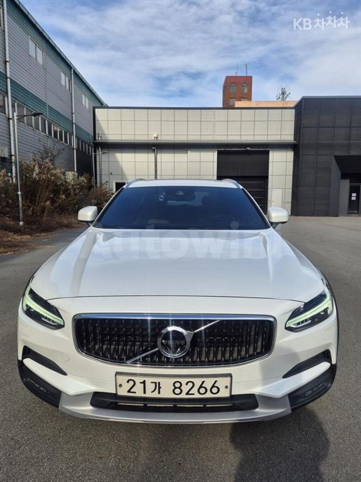 Volvo V90