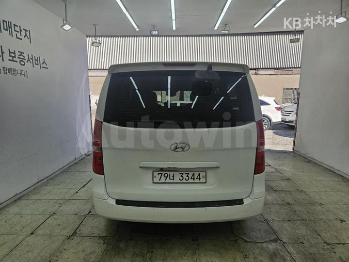 Hyundai Starex 2015 — 5