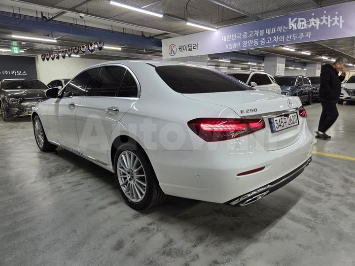 Mercedes-Benz E Class 2023 W1KZF4FB1PB171124 — 3