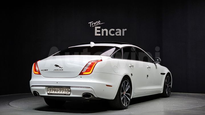 Jaguar XJ 2019 — 2