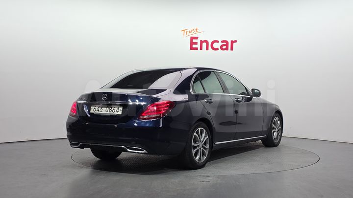 Mercedes-Benz C Class 2016 — 2