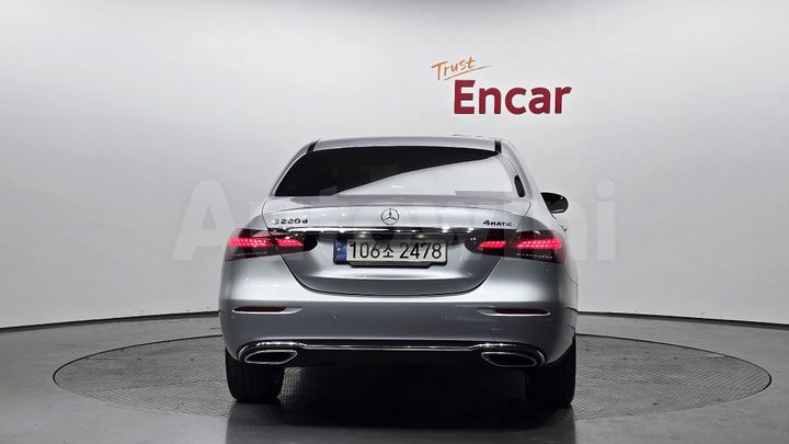 Mercedes-Benz E Class 2021 — 4