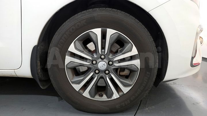 Kia Carnival 2019 — 5