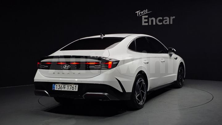 Hyundai Sonata 2025 — 2