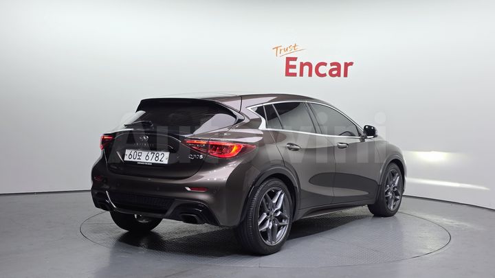 Infiniti Q 2017 — 2