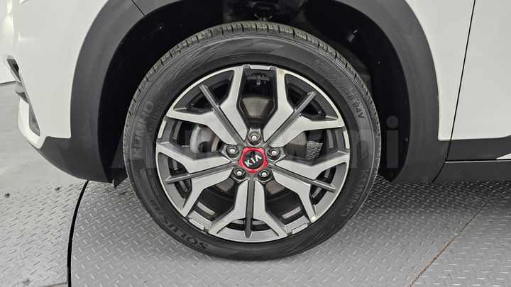 Kia Seltos 2021 — 5