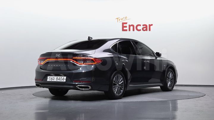 Hyundai Grandeur 2018 — 2
