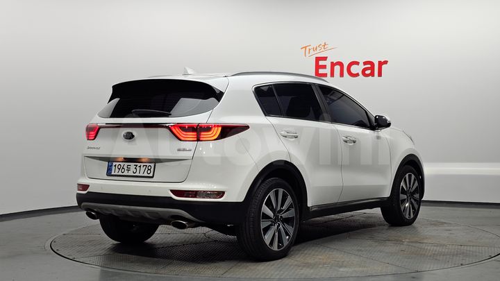Kia Sportage 2018 — 2