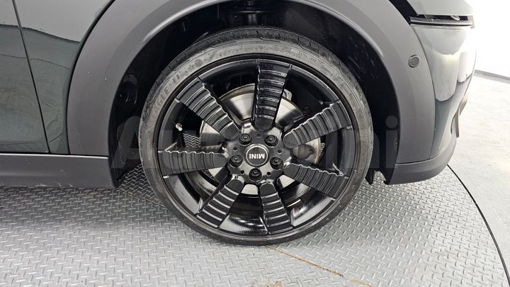 Mini Cooper 2023 — 5