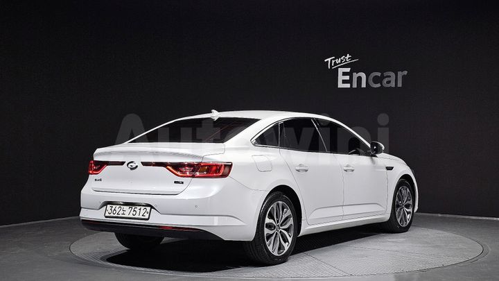 Renault SM6 2016 — 2
