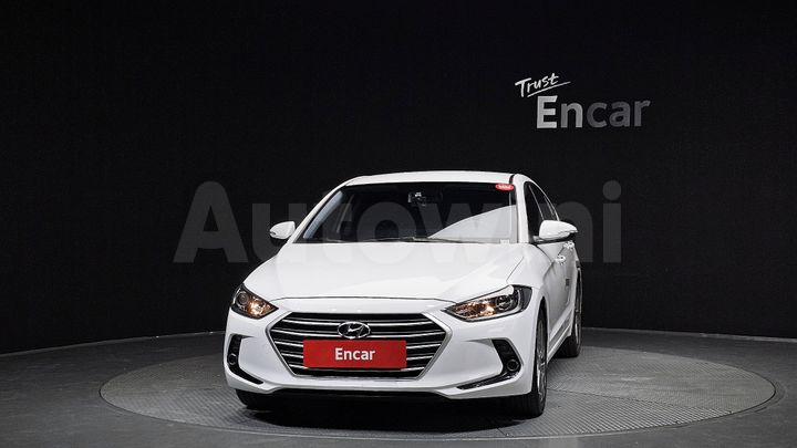 Hyundai Avante 2018 — 3