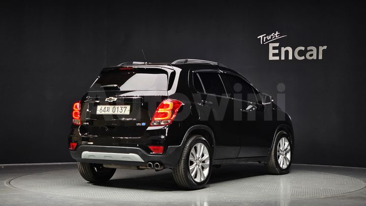 Chevrolet Trax 2017 — 2