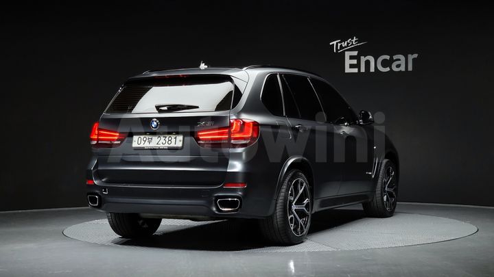 BMW X5 2018 — 2