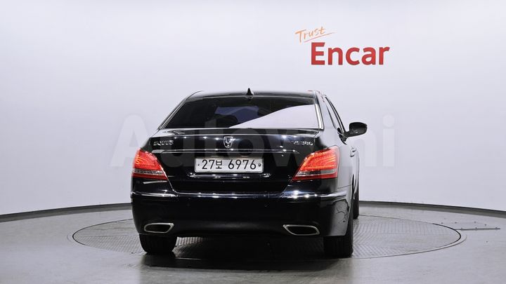 Hyundai Equus 2010 — 4