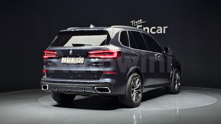 BMW X5 2020 — 2