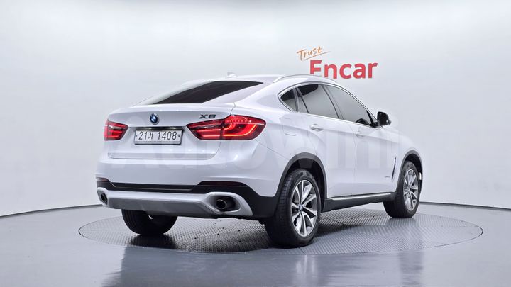 BMW X6 2017 — 2