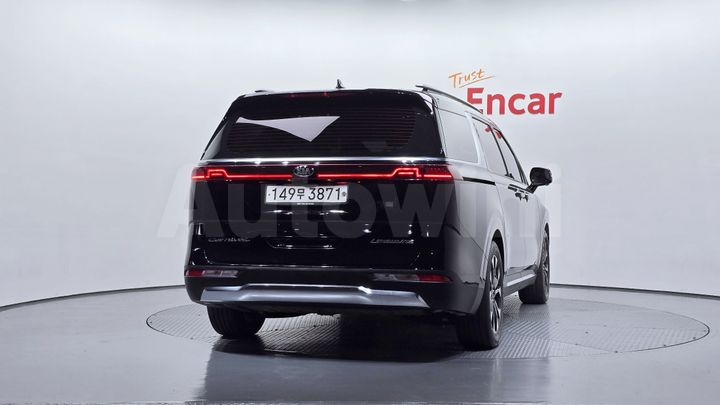 Kia Carnival 2021 — 4