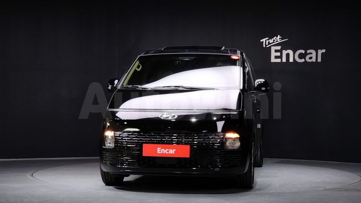 Hyundai Staria 2022 — 3