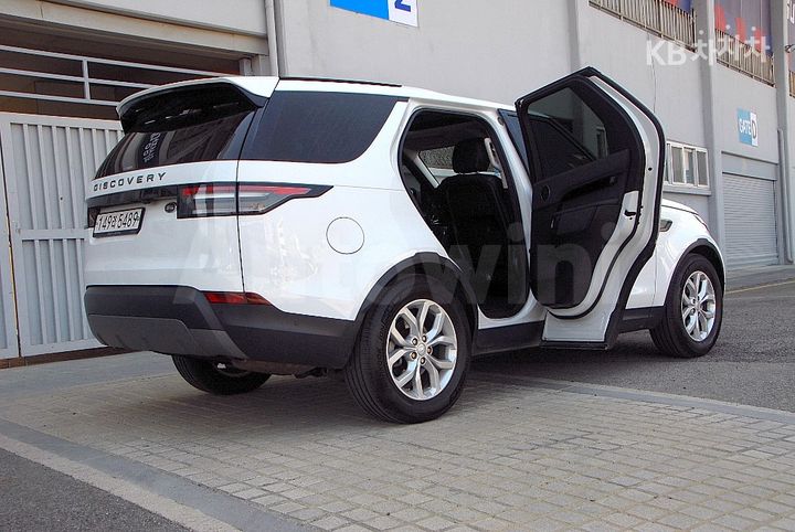 Land Rover Discovery 2019 — 5