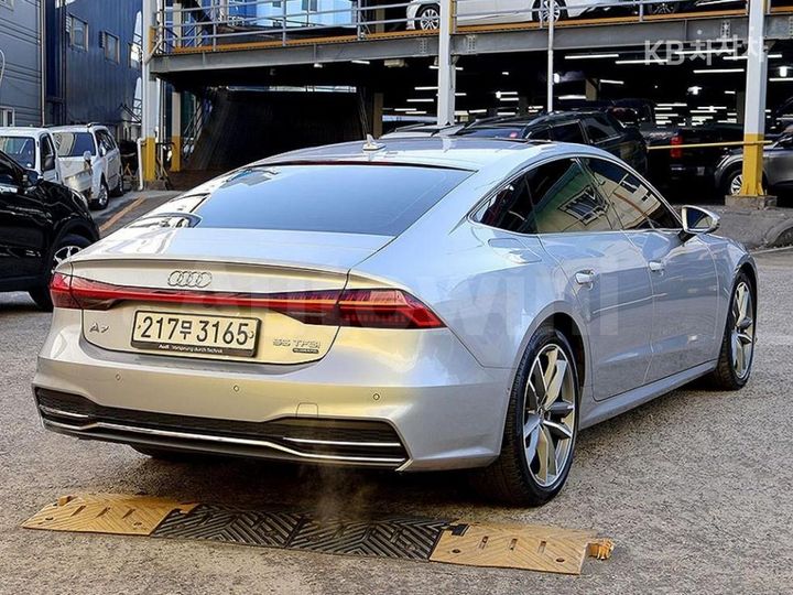 Audi A7 2021 — 4