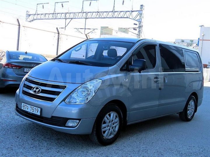 Hyundai Starex 2016 — 2