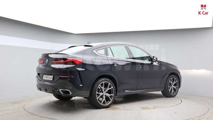 BMW X6 2021 WBACY6106M9E04090 — 4